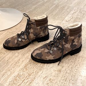 Silent D Rexi camouflage hiking booties from Anthropologie! 39 / 8.5